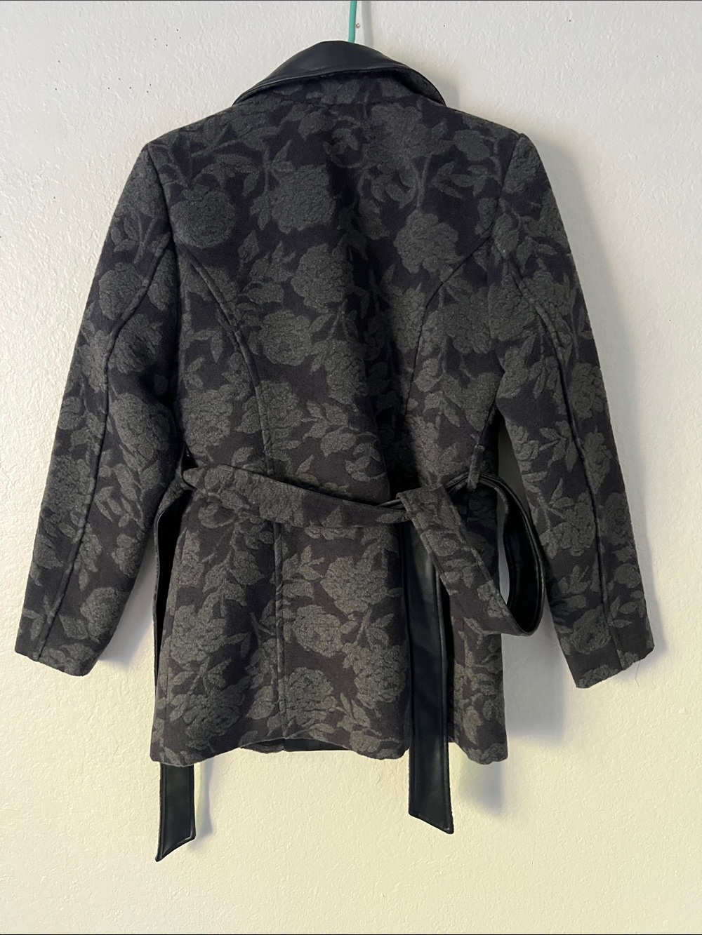 Like New! MOTTO Floral Velvet Wool Blend Faux Leather Jacket Rose Print M - Picture 6 of 14